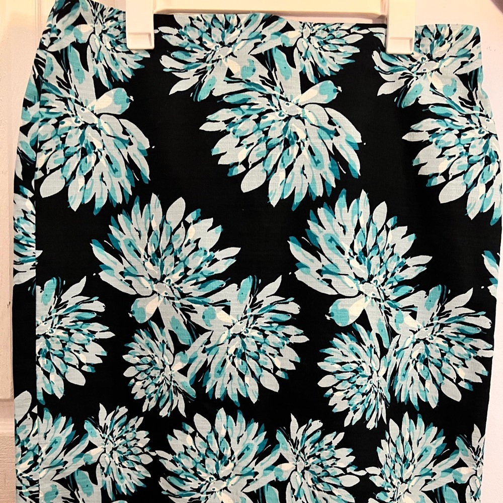 🤎2/15 Ann Taylor Petite skirt size 14P